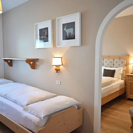 Majorka Hotel *